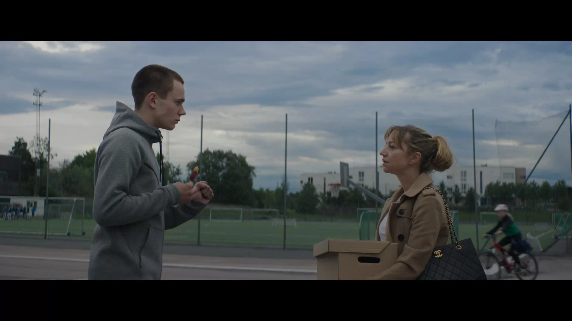 04 - PDV - En Affaere 2018 1080p Blu-ray Remux AVC DTS-HD MA5.1-MotChuyenTinhNguyHiem.mkv_sna...webp