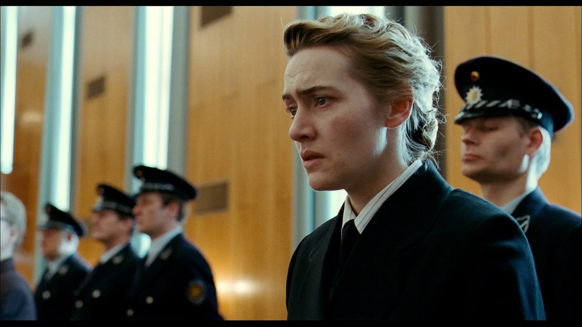 04 - The Reader 2008 1080p BluRay REMUX AVC TrueHD 5.1 - AYA3CT.mkv_snapshot_01.21.09.489.webp